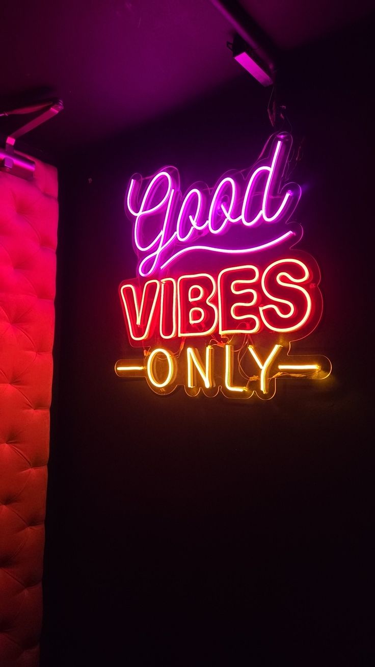 GOOD VIBES ONLY NEON SIGN